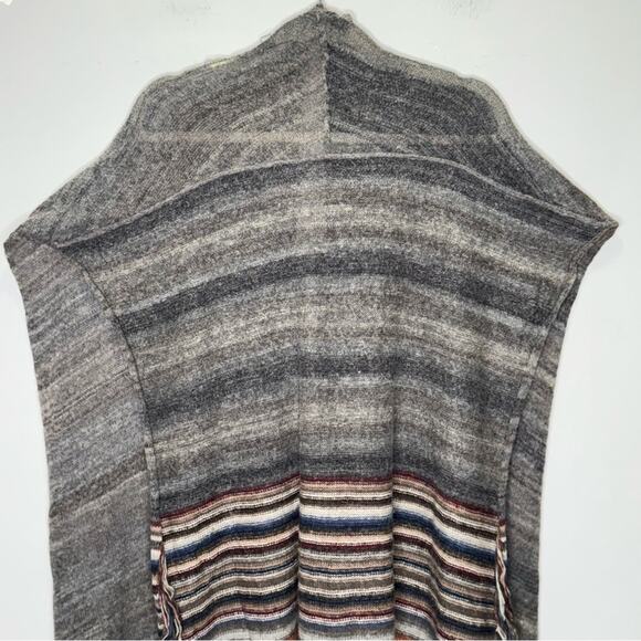 Free People Latitude 30 Wrap Poncho Shawl Rainbow Gray Fringe Sweater Stripe - Picture 10 of 15